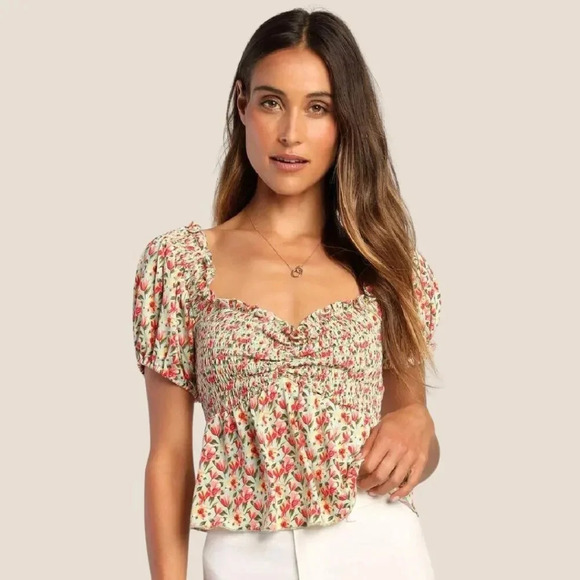 NWT Lulu's Such A Flirt Sage Floral Smocked Peplum Short Sleeve Top XL Blouse - Picture 1 of 11